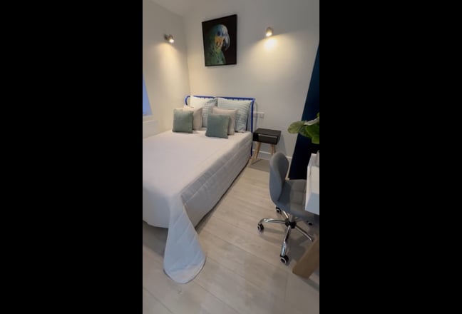 Brand new modern renovated house! 5min to station Main Photo