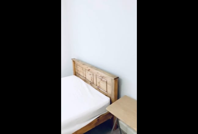 Modern Self Contained Studio Flat📍RG1 Prime town Main Photo