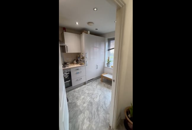 Single bed available for rent  Main Photo