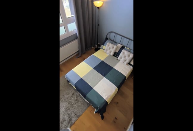 Double Room with Stunning Skyline Views – SE17  Main Photo