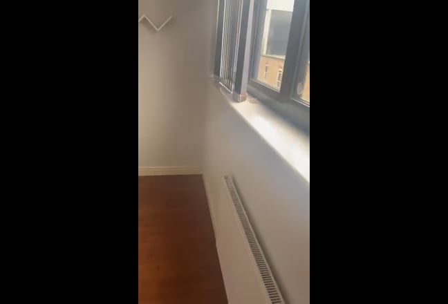 Bright & Spacious Double Room, 5min walk from tube Main Photo