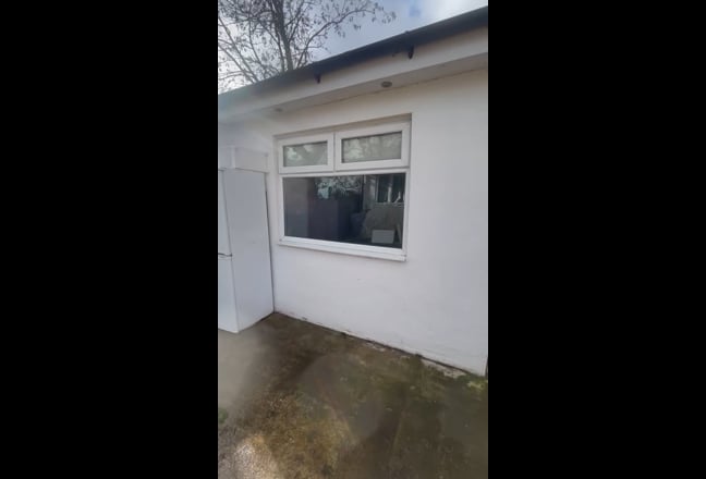 🌟Studio Flat In &pound;550 Sharing | IG1 | 2-3 Min Walk Main Photo