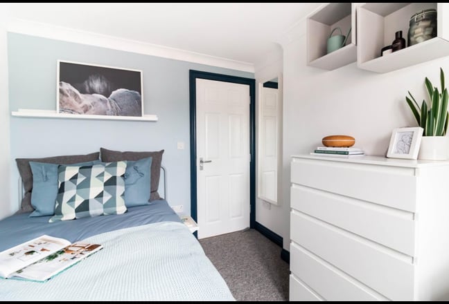 Quality  Co-Living -Centre of Frome-Beautiful Room Main Photo