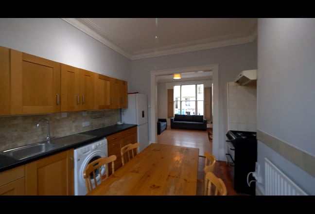 Peaceful home in Stockwell - 1 room available Main Photo