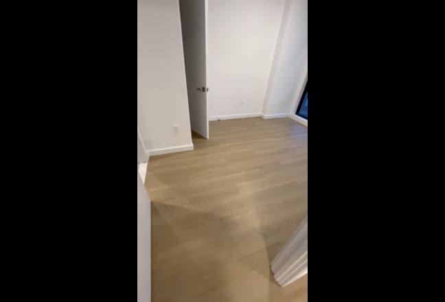 Room wanted in 2 bed / roommate Main Photo