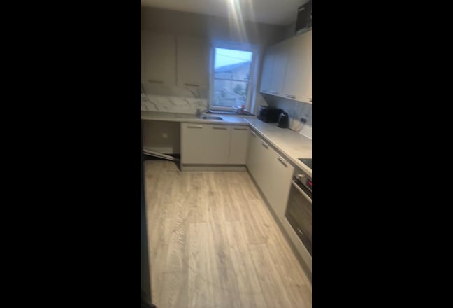 Studio for rent Main Photo