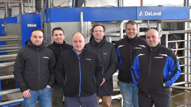 Batch milking: un centro de ordeño pensado para crecer con cuatro robots DeLaval VMS™ V300