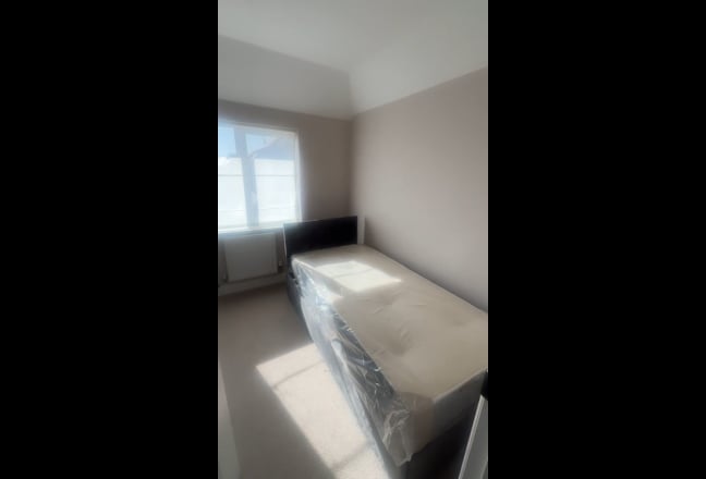 Single Room Available – Ebbsfleet/Swanscom Main Photo