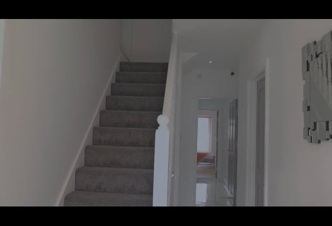 Step into luxury house with bills included Main Photo