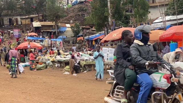 Urbanisme et marchés pirates