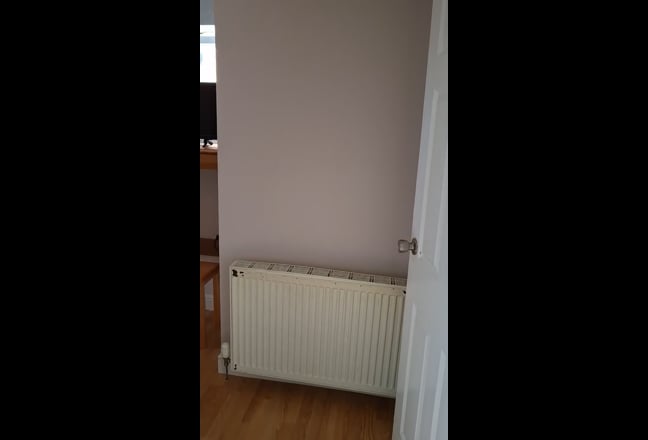 Large well furnished house with parking Main Photo