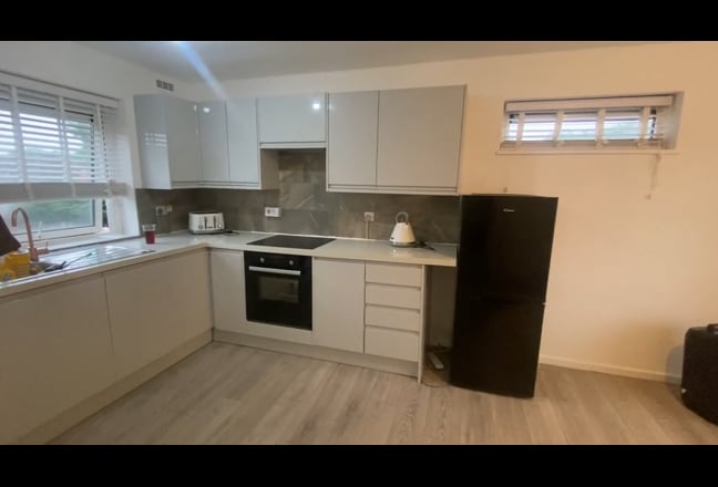 1 bed refurbished flat near City Centre  Main Photo