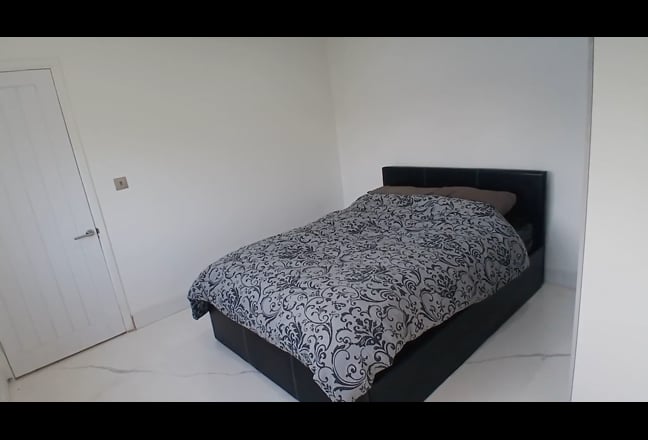 Newly refurbished house - Dog lovers only Main Photo