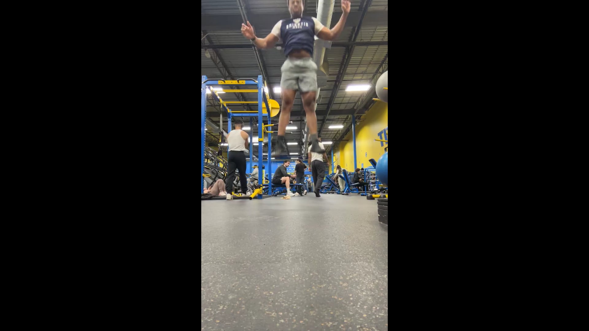 Watch cyrill jamal belfort's Vertical Jump: 26.5 inches