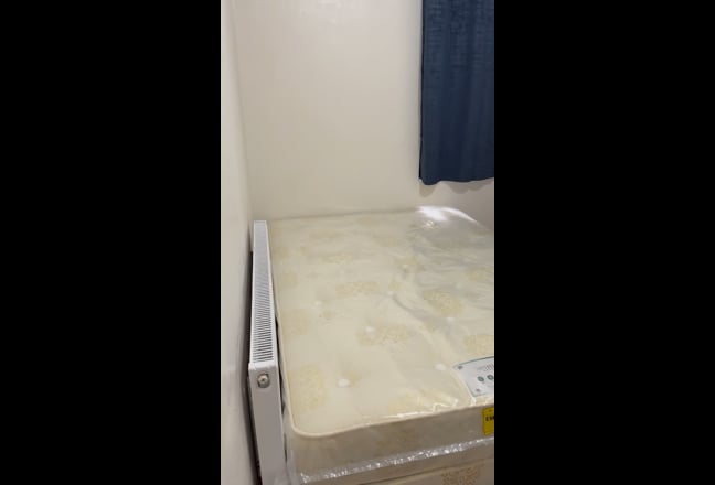 A very spacious double bedroom apartment for rent. Main Photo