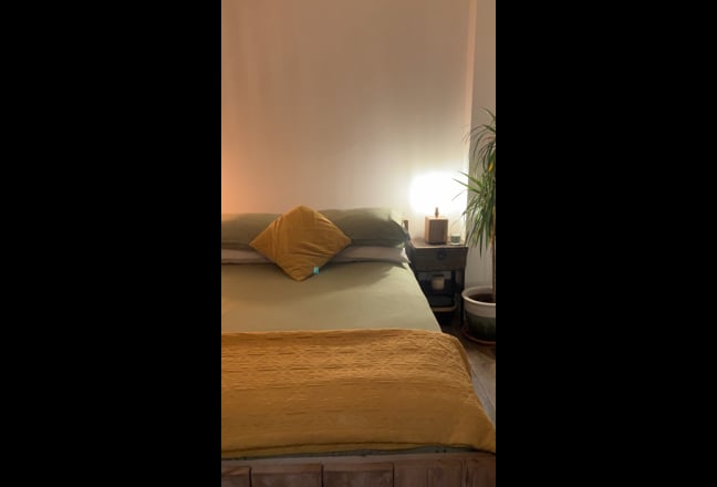 Large spacious room  Main Photo