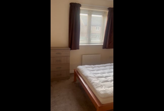 Double room &pound;800/month bills included  Main Photo