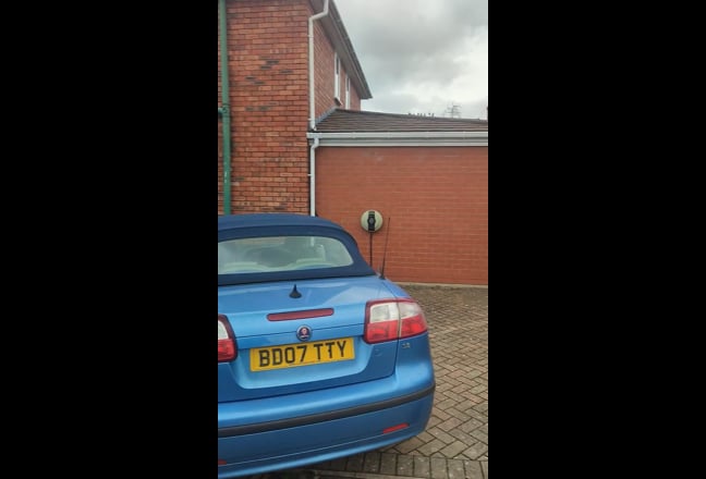 Big double room and private lounge in large house Main Photo