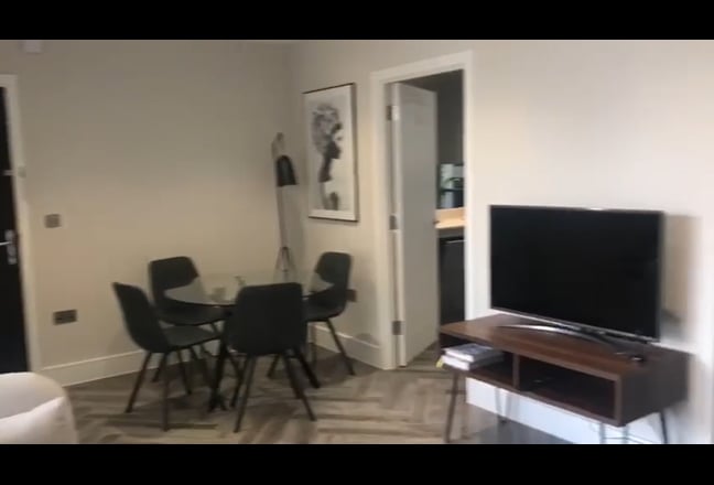 Modern Furnished Flat in Battersea  Main Photo