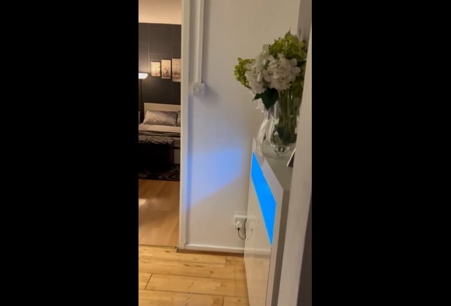 Beautiful room Main Photo