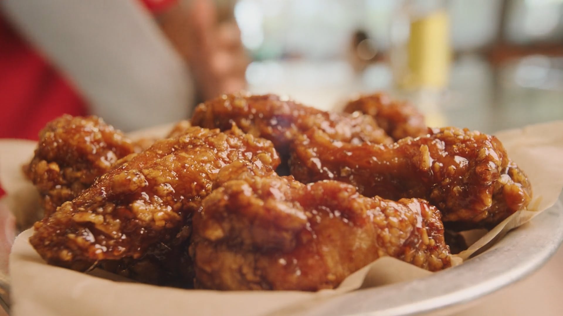 HOOTERS | TJ O’Grady-Peyton