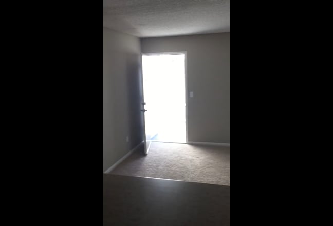 Room available in La Mesa Main Photo