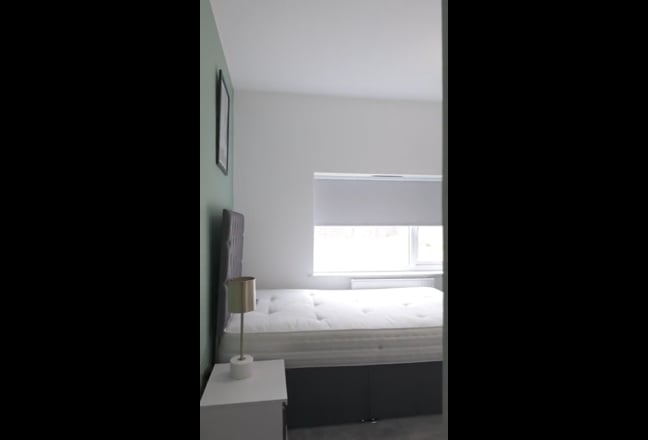 NEW Spacious Double Ensuite Rooms- Bills Included Main Photo