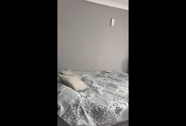  Double  room  available (women preferred)
 Main Photo