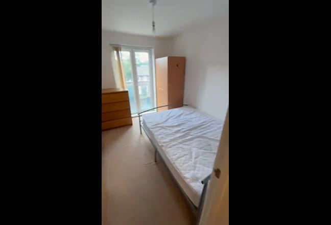 2 bedroom flat Main Photo
