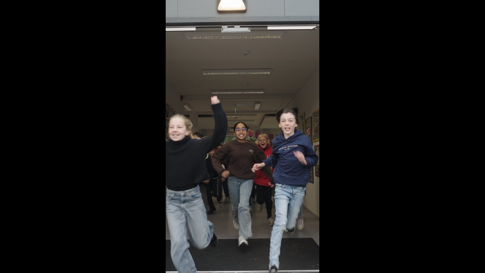 Alle Scholen Verzamelen 2026 - Schoolplein Safari [verticaal]