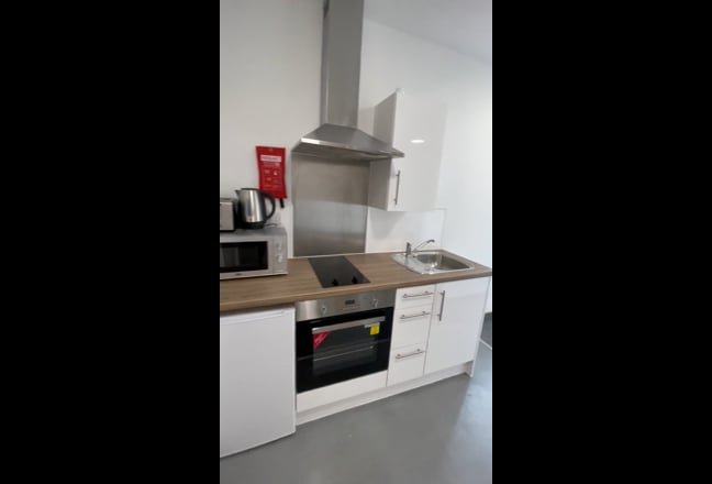 Studio all bills Inc-3 mins to UoL Main Photo