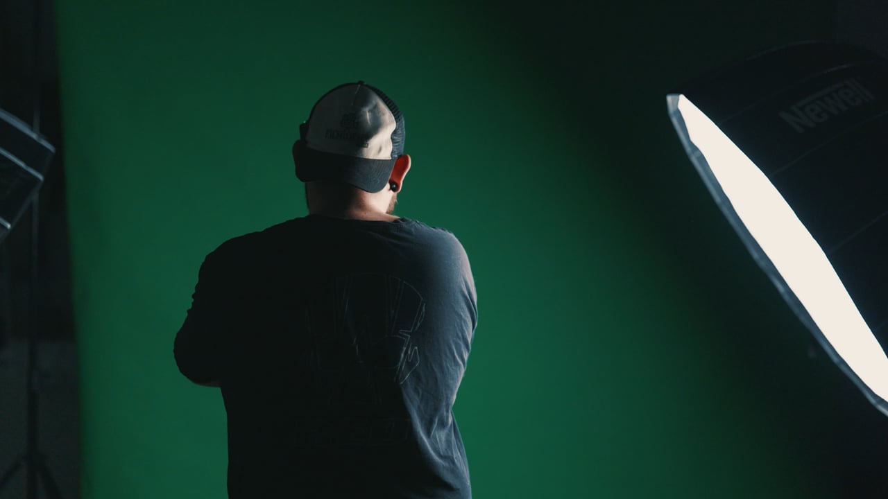 Green screen - Równomierne oświetlenie green screena z miękkim światłem