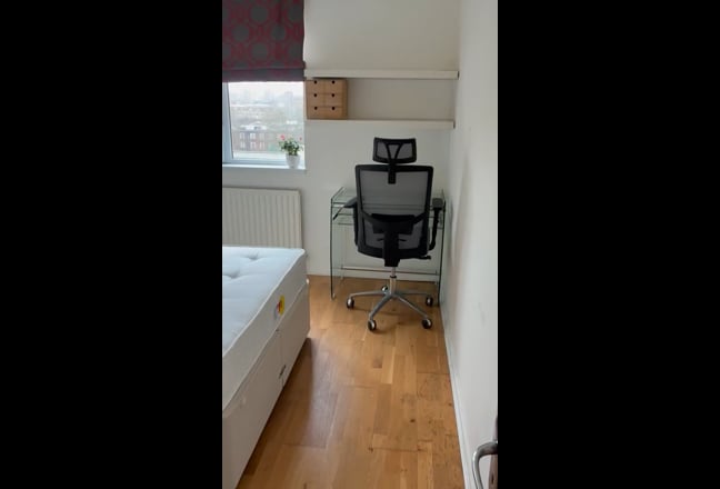 Summer let mid June until 31 August Zone 1 Main Photo