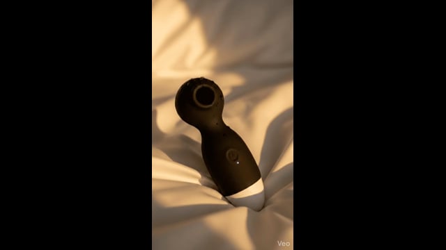 Vibrador de Ondas de Sucção – Pretinho Nada Básico