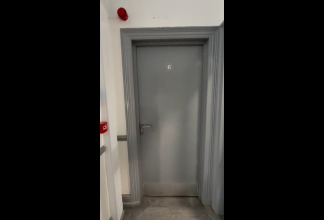 Studio Flat available 18th March  Main Photo