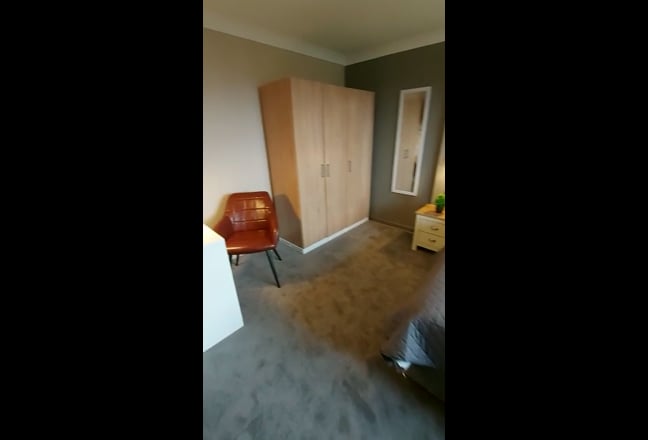 Studio room with ensuite Close to Center Main Photo