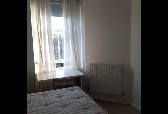 Peaceful introvert has room to let :) Main Photo