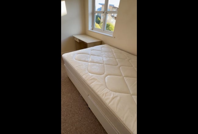  Double ENSUITE furnished room Main Photo