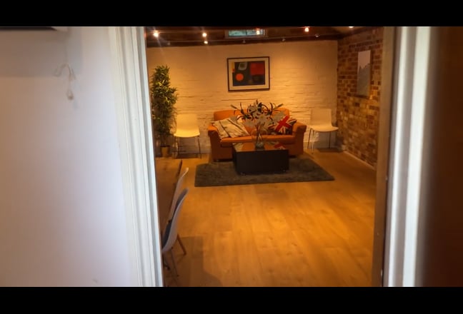 Self Contained Barn Conversion Main Photo