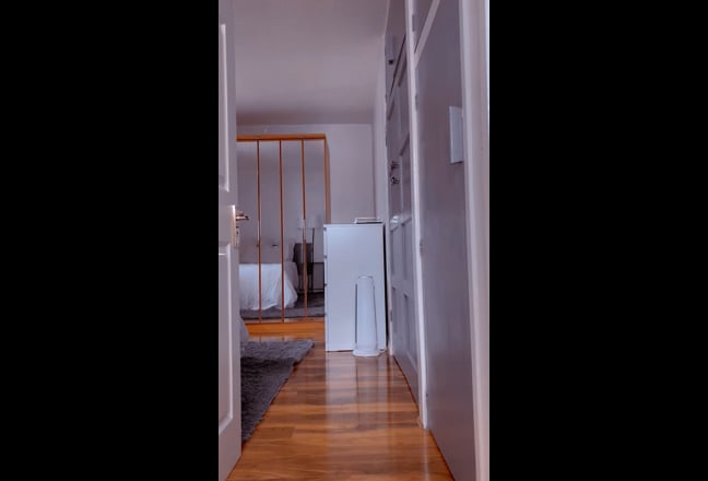 Lovely house with extra room to rent Main Photo