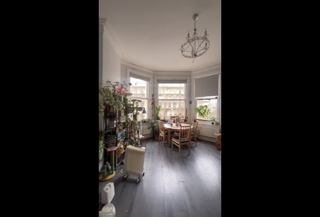 Lovely Single Room In Beautiful 2 Bed Flat  Main Photo