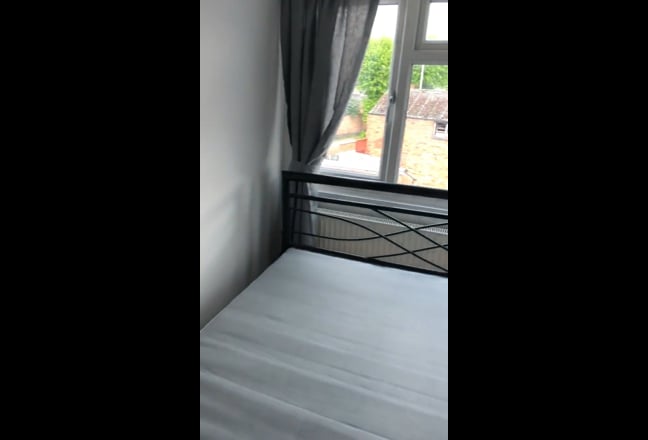  1  x  Room  in  LE2 from 18.3.2026 Main Photo