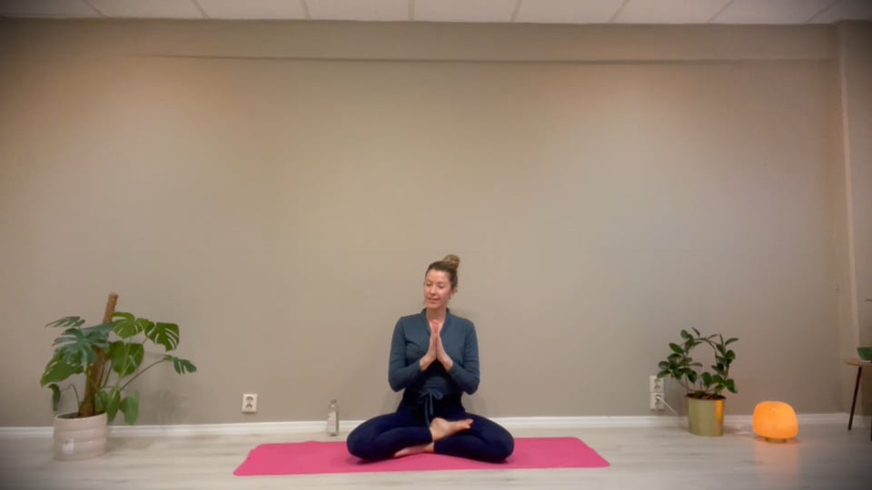 35 min kveldspraksis for å lande dagen og trekke sansene tilbake