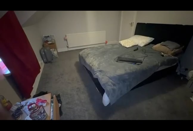 Room In Stratford  Main Photo