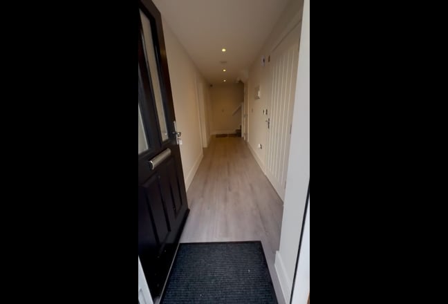 6 bedroom house share in Ongar  Main Photo