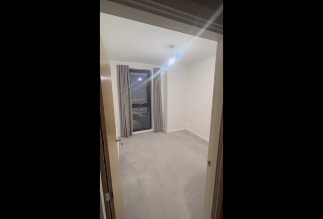 Modern Double Room | &pound;700 Bills Included |  Main Photo