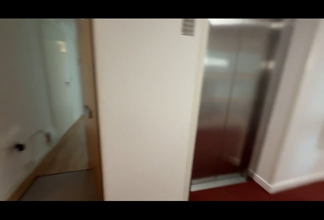 *Whole 2 Bed, 2 Bath Flat with Balcony & Parking* Main Photo