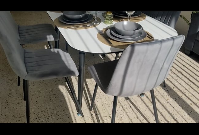 Front of Sta New.Ensuite rooms+Private sink/fridge Main Photo