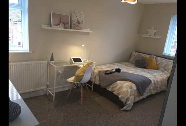 Double En-Suite -  All Bills Included Main Photo