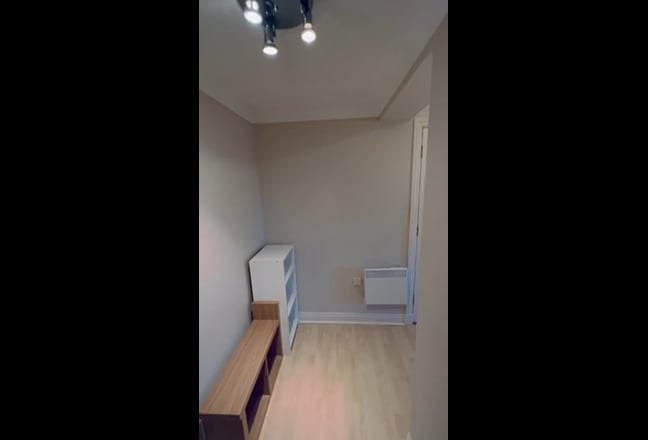 1 ensuite in big 2bed flat Main Photo